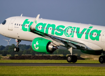Transavia rocking Iris